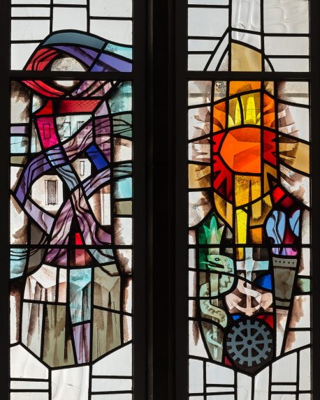 Leonard Evetts, Clerestory window (1986-89), Church of St Nicholas, Bishopwearsmouth, Sunderland Complete view of Leonard Evetts, Clerestory window (1986-89), Church of St Nicholas, Bishopwearsmouth, Sunderland | Photo: Peter Hildebrand