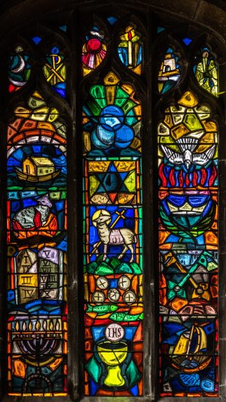 Evie Hone, south aisle west window (1955), Church of All Hallows, Wellingborough, Northamptonshire. | Photo: Peter Hildebrand