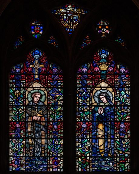 Caroline Benyon, The Life of St Columba and Virgin Mary, south nave window (2004), St Alban's Cathedral, Hertfordshire. | Photo: Peter Hildebrand