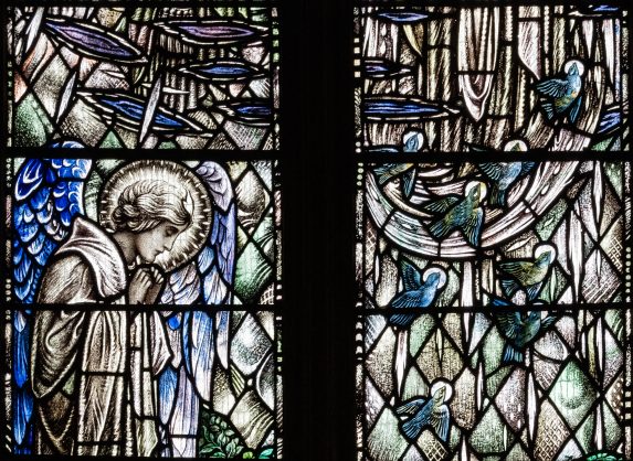 A. J. Davies, Detail of east window of the north aisle (1924), Church of St Peter and St Paul, Deddington, Oxfordshire. A. J. Davies, Detail of east window of the north aisle (1924), Church of St Peter and St Paul, Deddington, Oxfordshire. | Photo: Peter Hildebrand