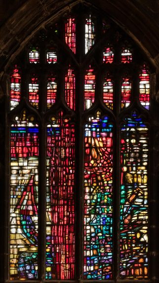 Antony Hollaway, The St George window (1972), Manchester Cathedral. | Photo: Peter Hildebrand