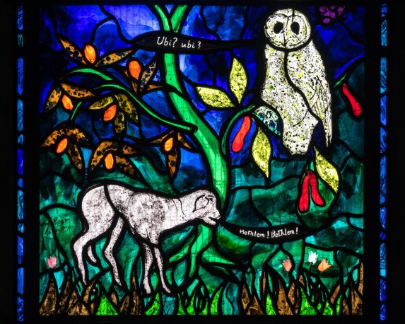 John Piper and David Wasley, detail of Tree of Life window (1995), Church of St Mary, Iffley, Oxfordshire. | Photo: Peter Hildebrand