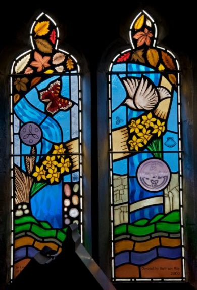Janet Hardy, nave north wall (c.2000), Church of St David, Betws, Ammanford, Dyfed. | Photo: Marin Crampin, Stained Glass in Wales