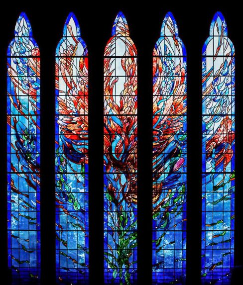 Susan Bradbury and Paul Lucky, Phoenix window (1998), Sherbrooke-St Gilbert’s/ Sherbrooke Mosspark Parish Church, Glasgow. | Photo: Linda Cannon