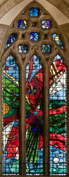 Keith New, east window of the south choir aisle (1965), Bristol Cathedral. Keith New, east window of the south choir aisle (1965), Bristol Cathedral. | Photo: Peter Hildebrand