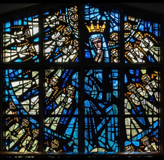 Gabriel Loire, detail of west window (1962), St Richard of Chichester Catholic Church, Chichester, West Sussex. | Photo: Peter Hildebrand