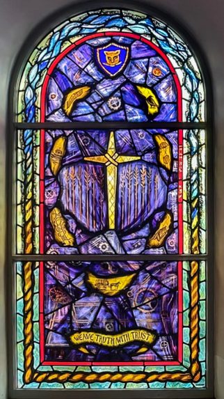 Alec Galloway, The Weavers' window (2004), St Andrew's Parish Church, Dundee. Alec Galloway, The Weavers' window (2004), St Andrew's Parish Church, Dundee. | Photo: Ron Chimiak