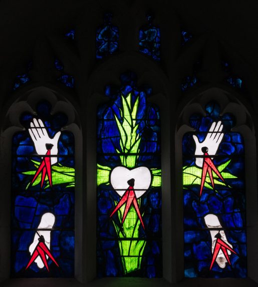 John Piper and Patrick Reyntiens, east window of the Holy Cross Chapel (1966), Church of All Saints, Church Lane, Misterton, Nottinghamshire. | Photo: Peter Hildebrand