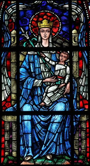Clayton & Bell and G. King & Son, detail of central window of the Walsingham Chapel (c.1909), Norwich Roman Catholic Cathedral. Clayton & Bell and G. King & Son, detail of central window of the Walsingham Chapel (c.1909), Norwich Roman Catholic Cathedral. | Photo: Mike Dixon