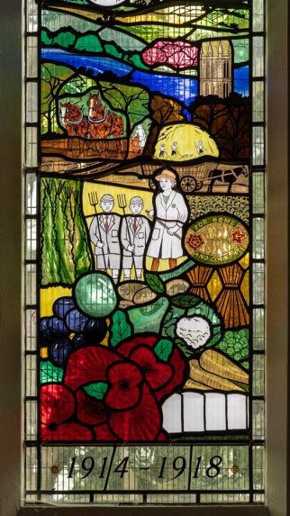 John R. Harris and Norgrove Studio, detail of east window (2018), Cemetery Chapel, Pershore, Worcestershire. | Photo: Peter Hildebrand