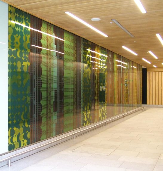 Sasha Ward, mirrored glass wall (2008), The Centre, Almondvale Boulevard, Livingston. | Photo: Sasha Ward