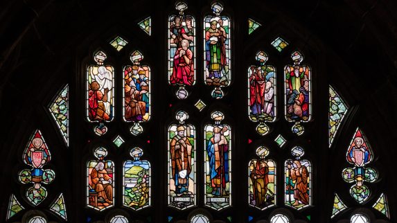 James Eadie Reid and The Gateshead Glass Co., Saints of the British Church, cloister east walk window No.2 (1917), Worcester Cathedral. | Photo: Peter Hildebrand