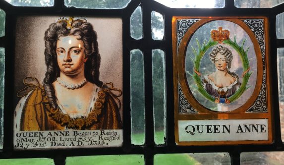 Detail of the west windows of the the tea room (Old Hall Room), (early eighteenth century), Tabley House, Knutsford, Cheshire. | Photo: Penny Hebgin-Barnes