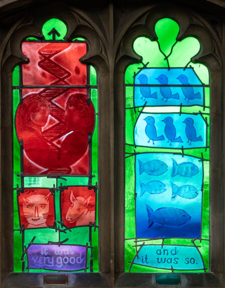 Oundle School Chapel - Angus S6 v2 Mark Angus, Creation - Animals and Man (L) and Birds and Fishes (R), south aisle (2002-5), Oundle School Chapel, Northamptonshire. | Photo: Peter Hildebrand